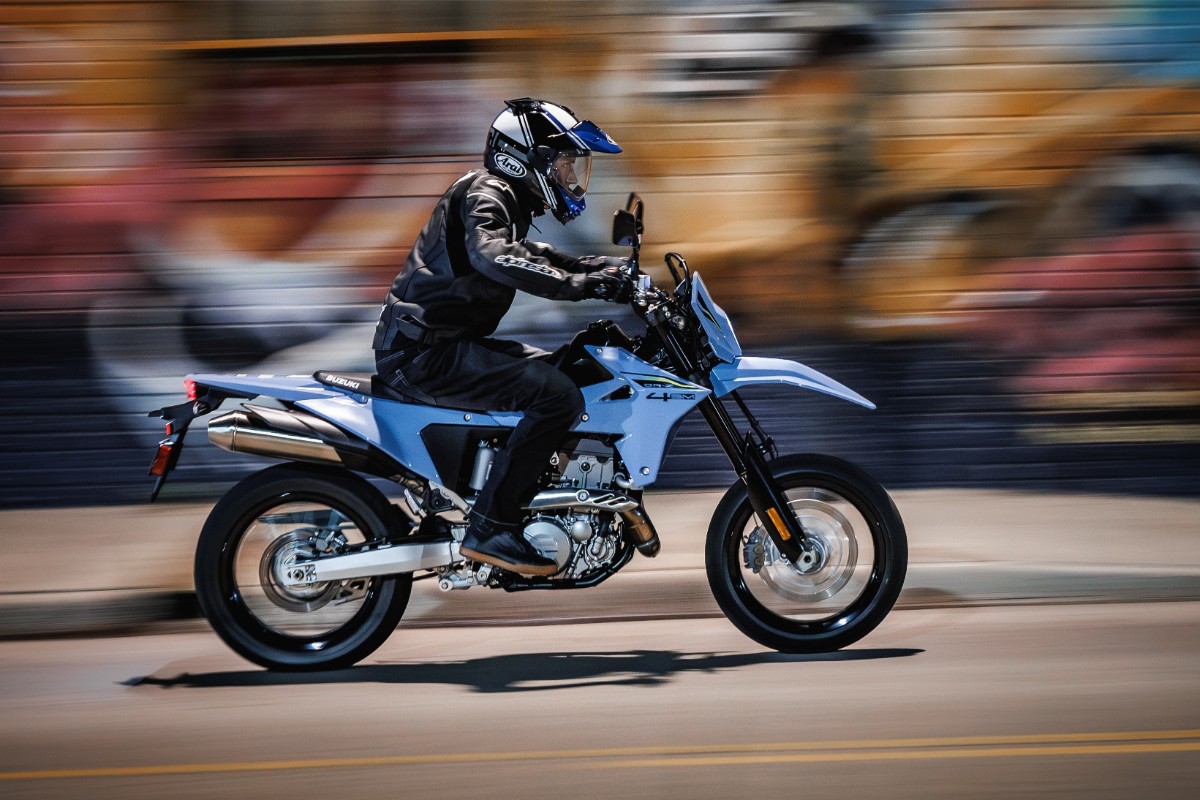 Suzuki DR Z4SM 3 Suzuki DR Z4SM 3