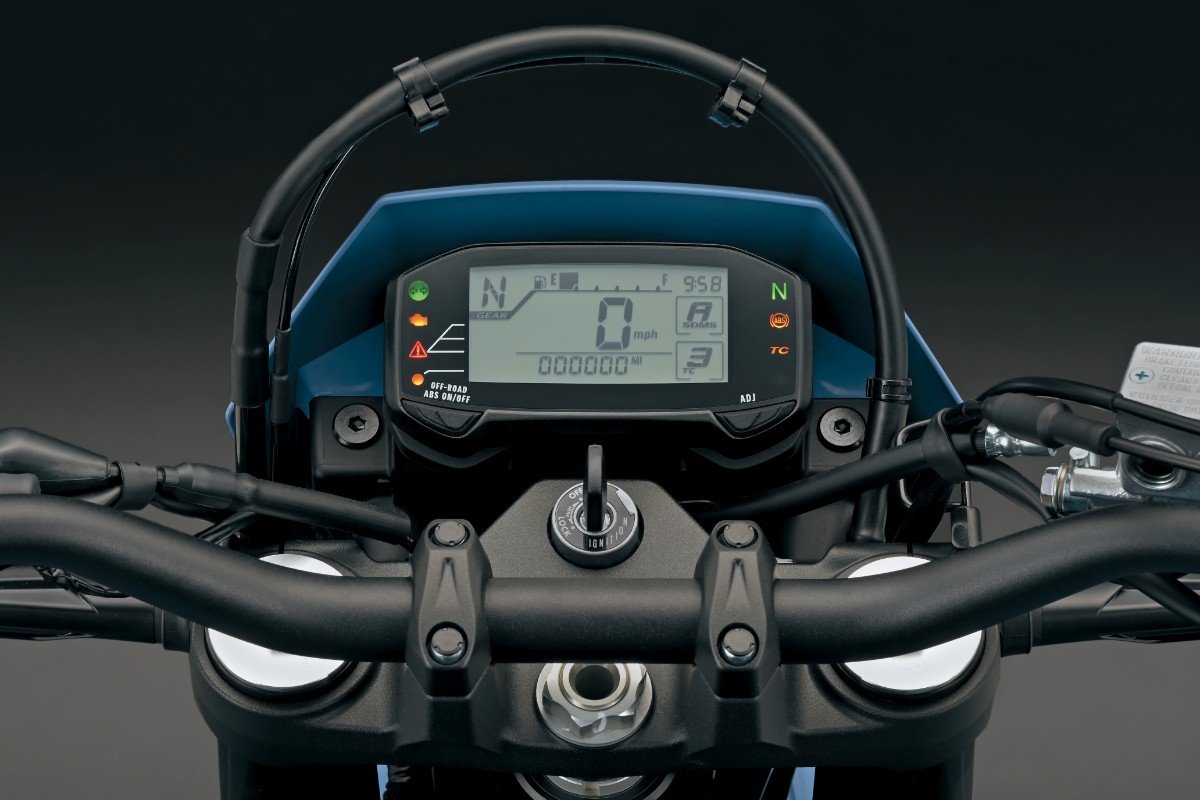 Suzuki DR Z4SM 9 Suzuki DR Z4SM 9