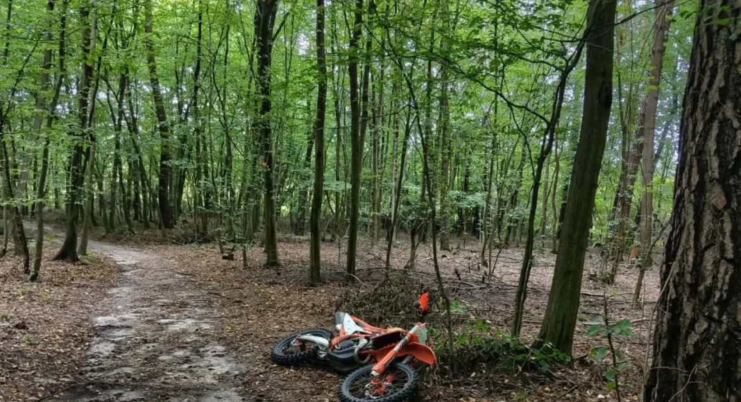 wypadek enduro las KPP Busko Zdroj