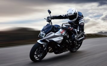 Suzuki Katana – kolekcjonerski motocykl do codziennej jazdy Suzuki Katana 2026 5