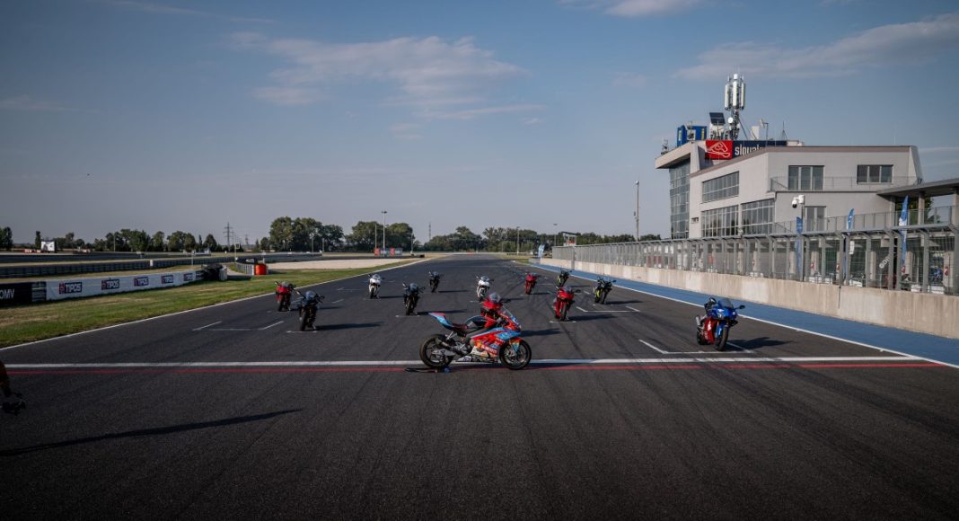 ZXMoto CUP tor wyscigi 500RR 820RR 5