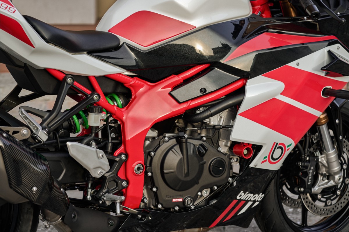 Bimota KB399 1