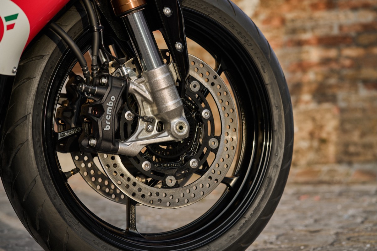 Bimota KB399 4