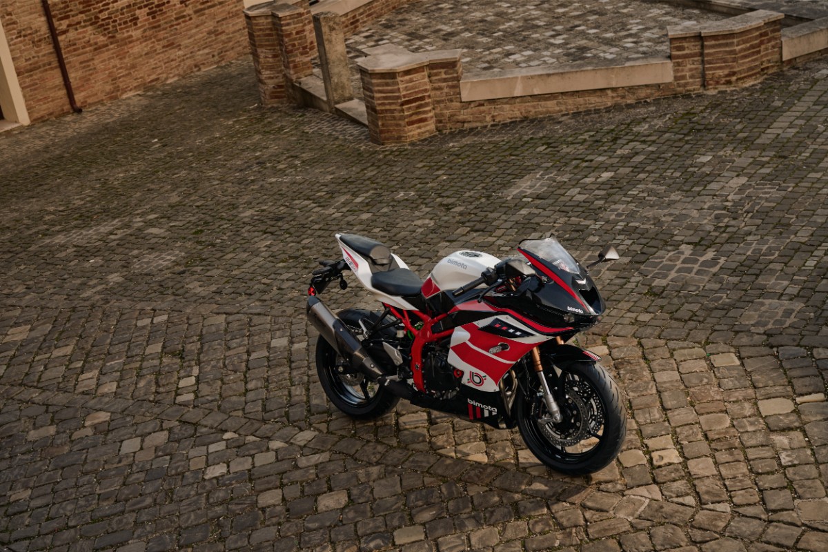 Bimota KB399 8