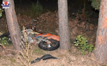 KPP Lukow wypadek motocykla w lesie