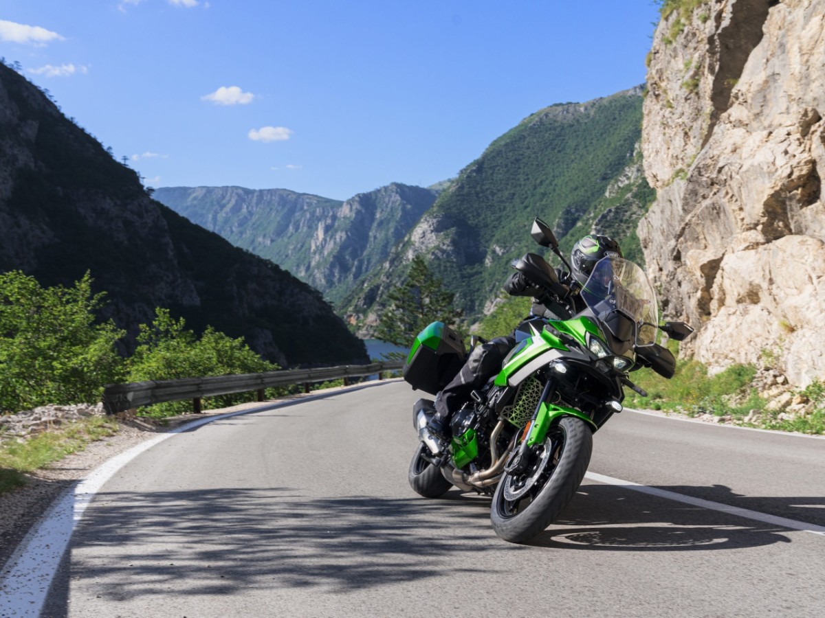 Kawasaki Versys 900 3