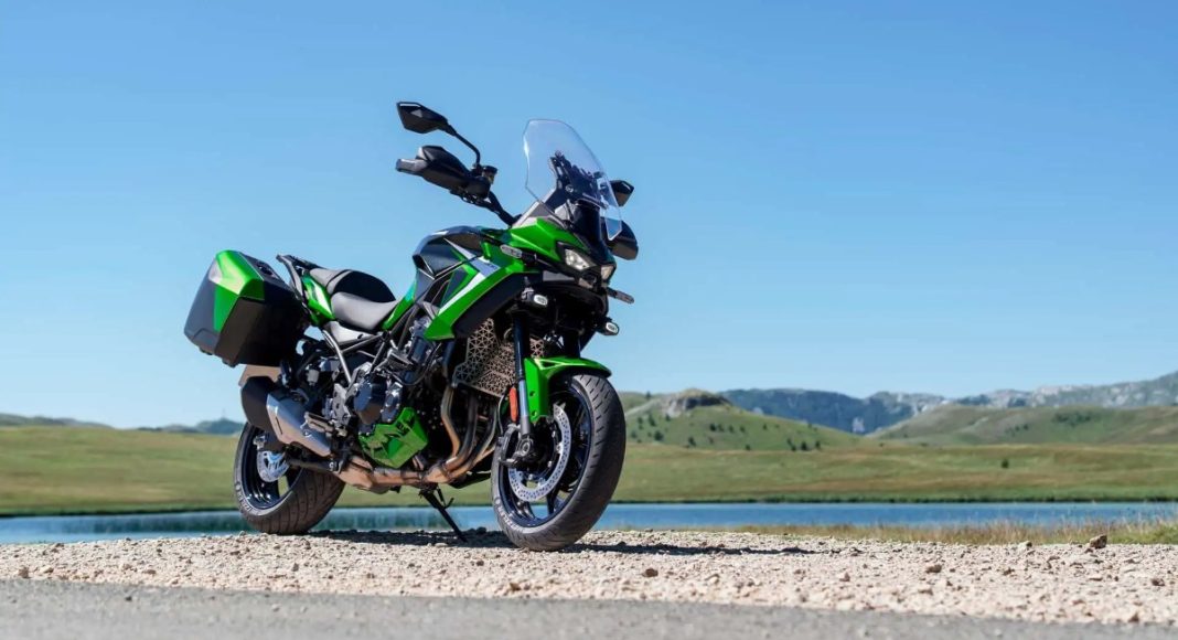 Kawasaki Versys 900 5