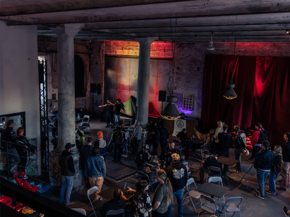 Stalownia Praga Spot 4