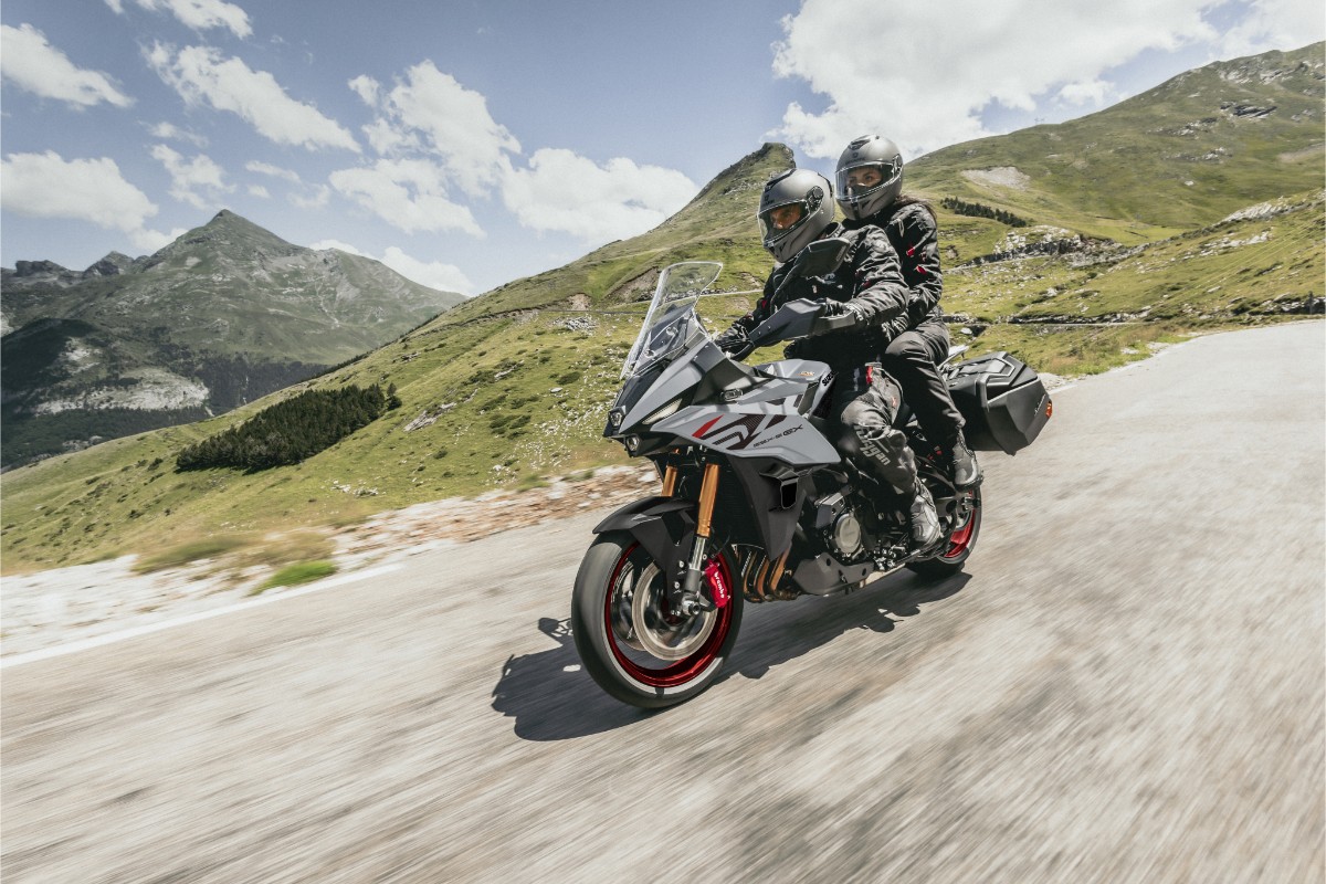 Suzuki GSX S1000GX 7 Suzuki GSX S1000GX 7