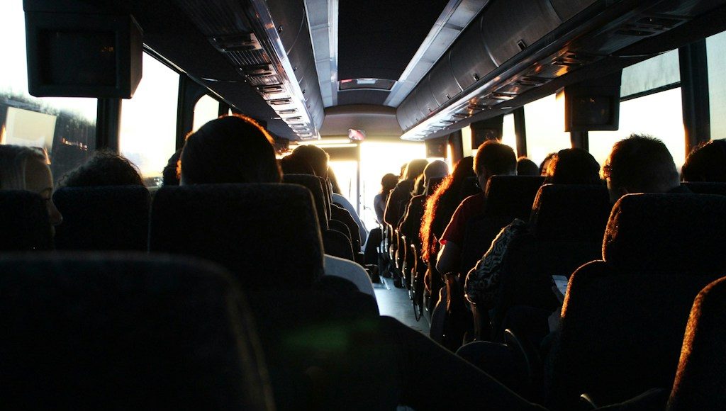 autobus wycieczka szkolna