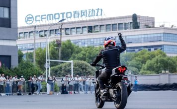 cfmoto wizyta w chinach w fabryce